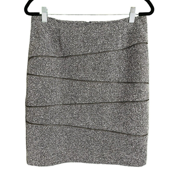 Tribal Pencil Skirt Women Size 8 Gray and Black Zipper Accents - Picture 6 of 9